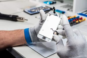Riparazione iphone in tutta Milano
